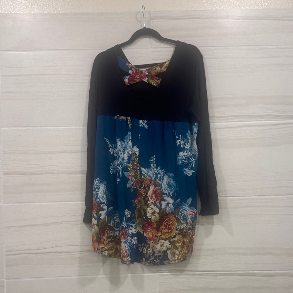 HEIMISH USA Black Floral Tunic - Picture 3 of 3